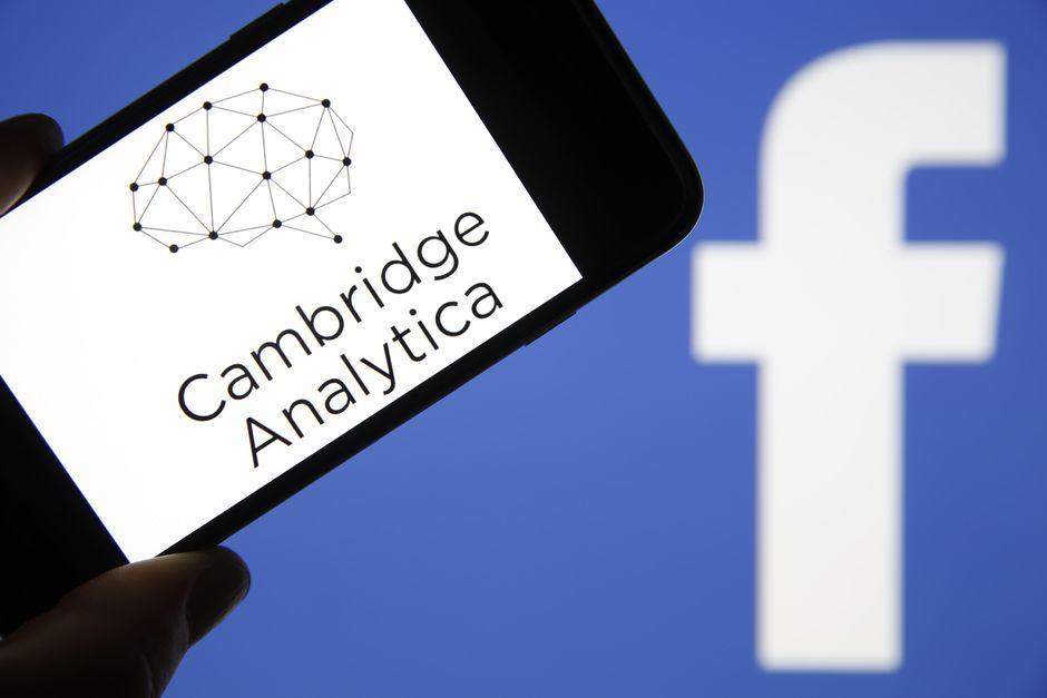 Vụ Cambridge Analytica để lại tai tiếng rất nặng nề cho Facebook (Ảnh: Internet).