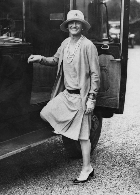 Những mẫu cardigan nữ đầu tiên được nhà mốt Coco Chanel lăng xê (Nguồn: Internet)