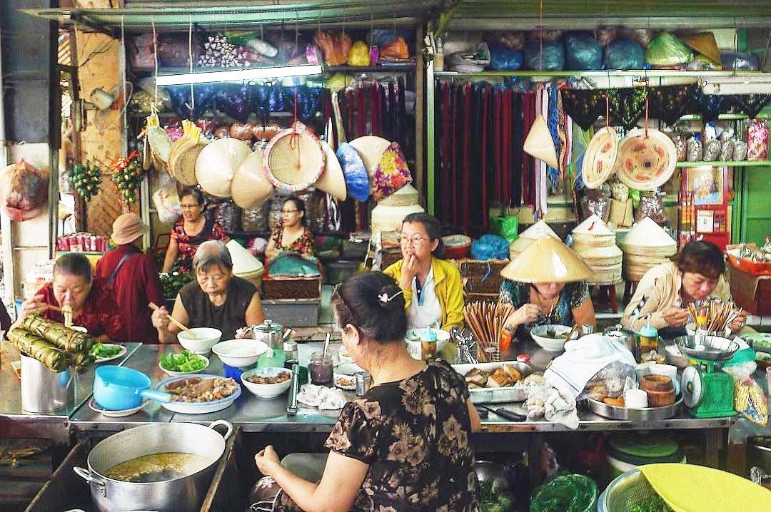 chợ bà Hoa nổi tiếng với người miền Trung (Nguồn: Internet)