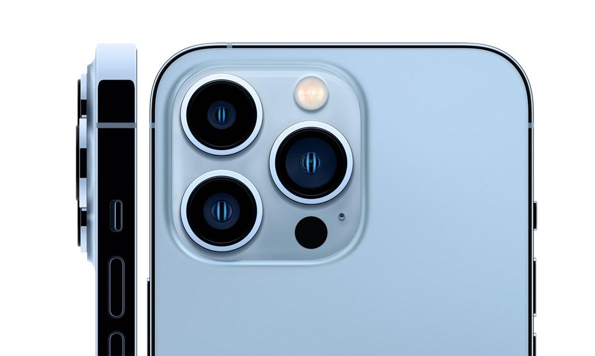 iPhone 13 Pro có 3 camera với ống kính rộng, siêu rộng và tele (Ảnh: Internet).