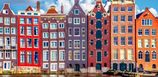 Thành phố Amsterdam chào đón 5 triệu khách du lịch mỗi năm (Nguồn: Internet)