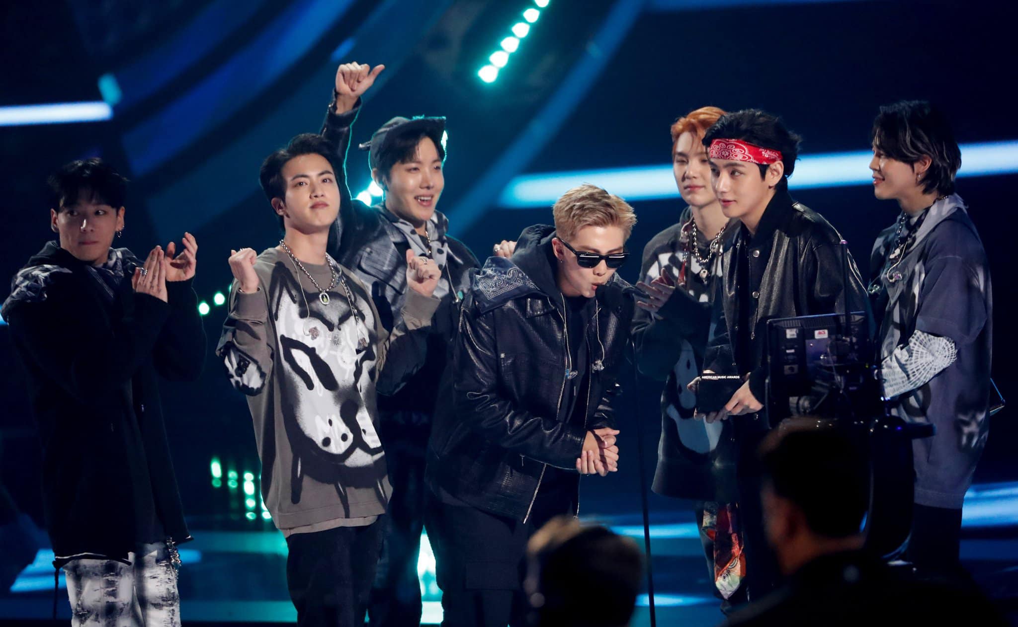 BTS nhận chiến thắng "Favorite Pop Duo Group" (Ảnh: Internet)