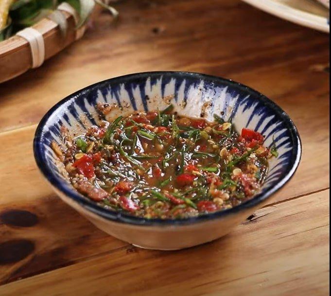 Nước chấm thịt gà đặt biệt (Nguồn: YouTube Cooky TV)