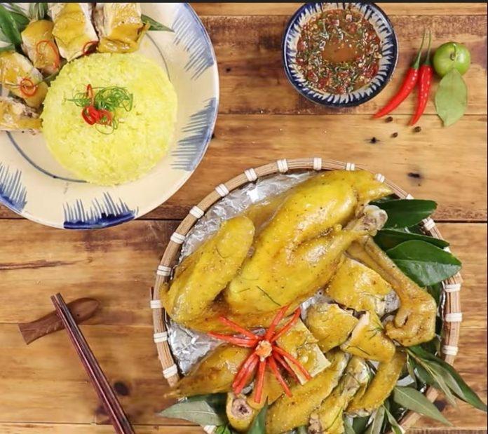 Trình bày gà ủ mối bắt mắt ( Nguồn: Youtube Cooky TV )