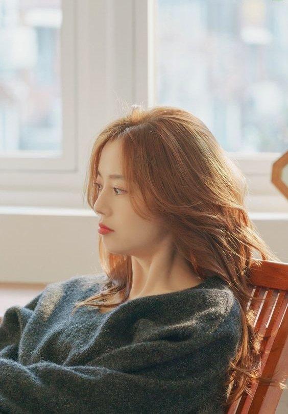 Chọn màu nhuộm sáng để tăng thêm phần cá tính cho các nàng (ảnh: internet) Chọn màu nhuộm sáng để tăng thêm phần cá tính cho các nàng (ảnh: internet)