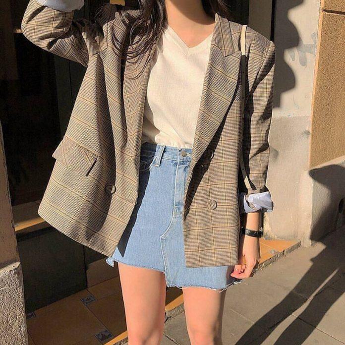 Thanh lịch với blazer mix chân váy (Nguồn: Internet)