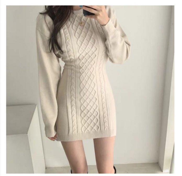 Váy len ngắn ngang đùi giúp chân dài hơn (Nguồn: Internet)