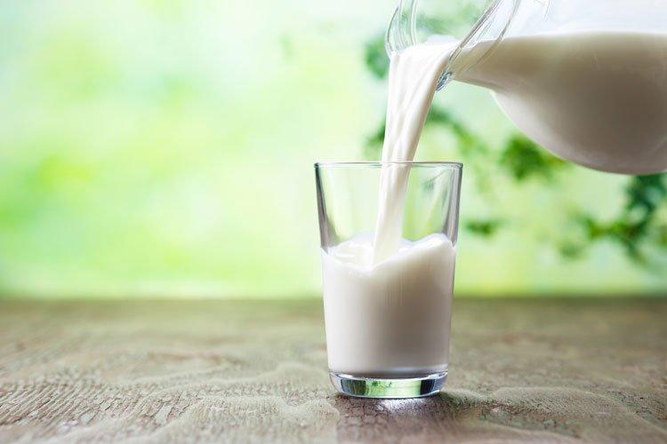 Có phải sữa là nguồn canxi không thể thay thế? (Ảnh: Internet).