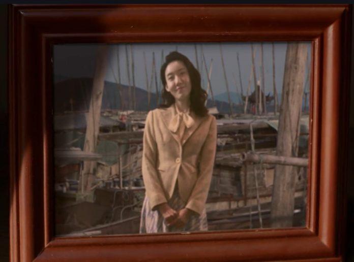 ...nhưng sau khi bị sát hại, bức ảnh cạnh tivi nhà Hạ Kim Lan đã bị thay đổi. (Nguồn: Internet).