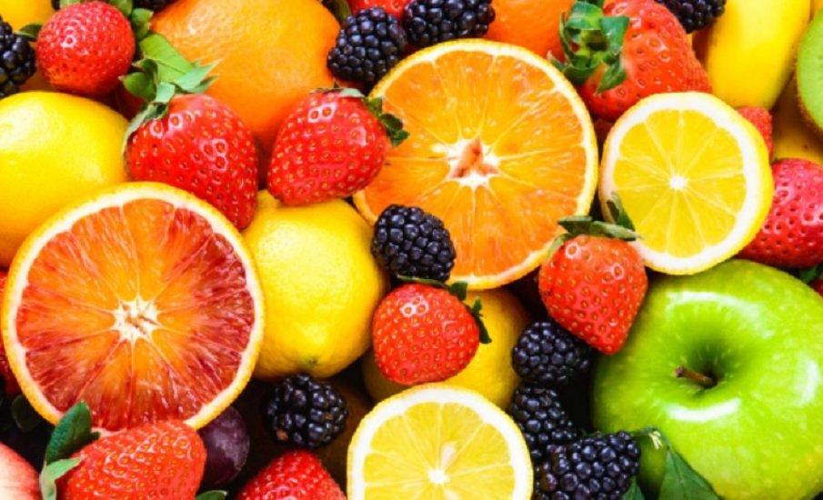 Vitamin C có nhiều trong các loại hoa quả, trái cây tươi. (Ảnh: Internet)