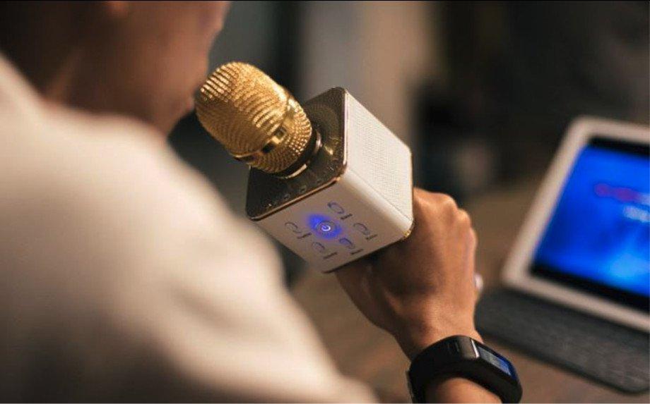 Microphone Bluetooth trong quá trình sử dụng (Ảnh: Internet)