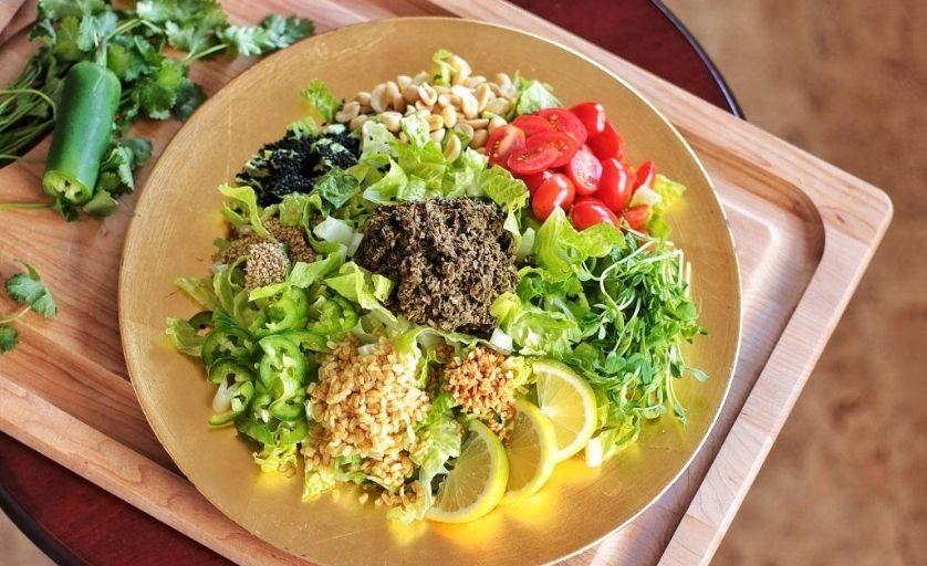 Salad lá trà là món nổi tiếng tại Myanmar (Nguồn: Internet)