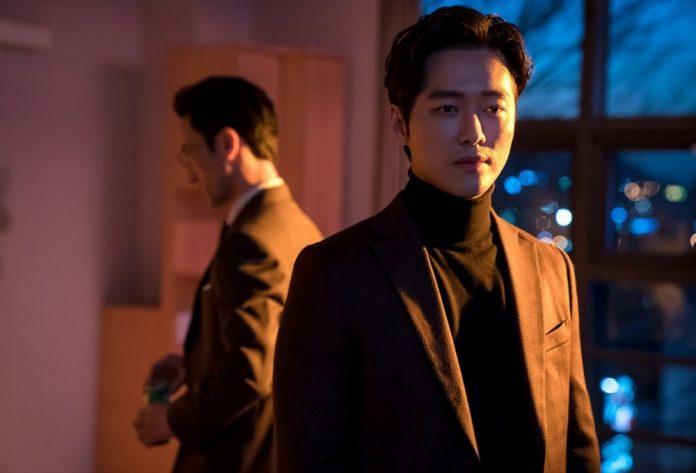 Nam Goong Min vô cùng đẹp trai trong vai bác sĩ. (Nguồn: Internet)