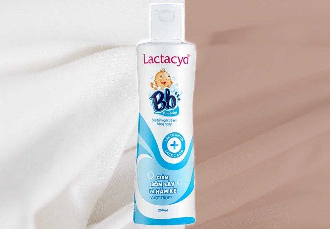 Sữa tắm trị rôm sảy cho bé Lactacyd BB (Ảnh: Internet).