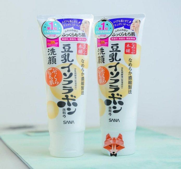 Sữa rửa mặt sáng da, giảm nhờn Sana Nameraka Soymilk Màu Trắng (Ảnh: Internet).