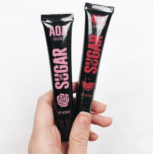 AOA Studio Sugar Lips Scrub có dáng vẻ nhỏ gọn (Nguồn: Internet)