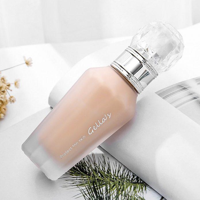 Kem nền kiểm soát dầu và chống nắng Gellas Clear Flawless Liquid Foundation (Nguồn: Internet)