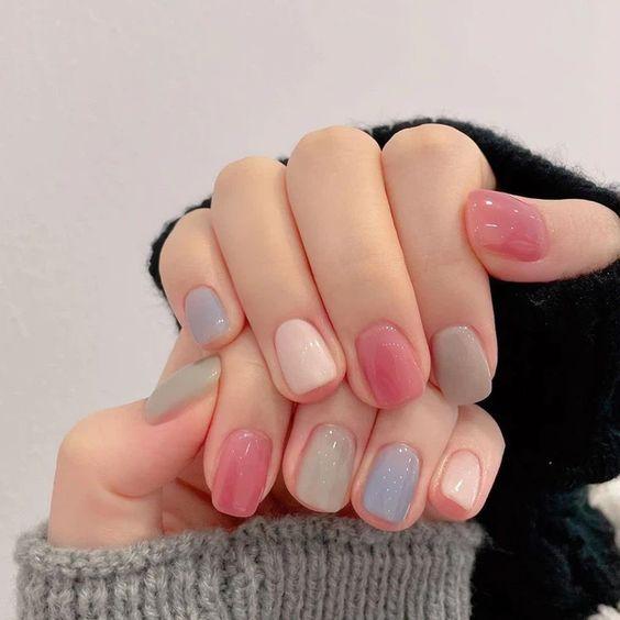 Mẫu nail màu sắc ngọt ngào (ảnh: internet)