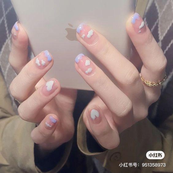 Mẫu nail họa tiết dễ thương (ảnh: internet)