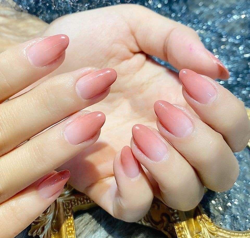 Mẫu nail xinh là món quà không thể thiếu để thể hiện phong cách của các chị em phụ nữ. Những bộ nail xinh sẽ giúp tôn lên vẻ đẹp cho các ngón tay của bạn. Let\'s check it out, hãy xem hình ảnh về những mẫu nail xinh đang được ưa chuộng nhất hiện nay nhé.
