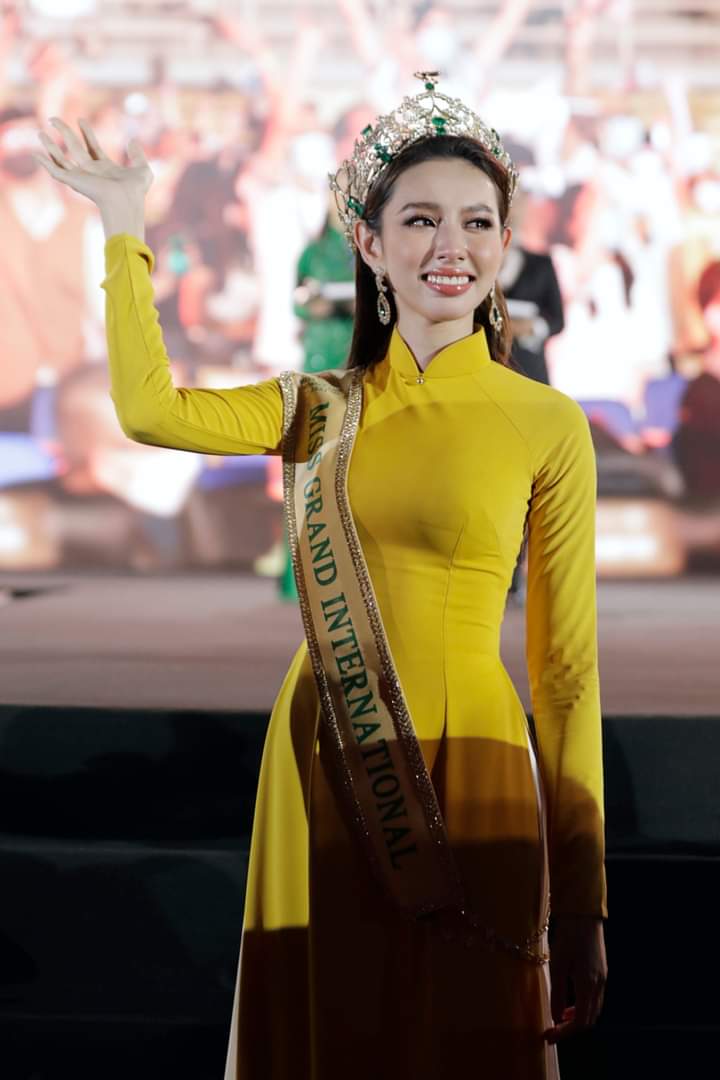 Chương trình giao lưu với Hoa hậu Thùy Tiên diễn ra tại nhà thi đấu Phú Thọ (Nguồn: Internet)