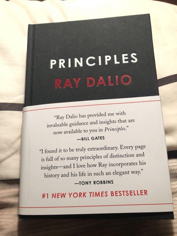 Bìa cuốn sách Principles. (Ảnh: Internet)