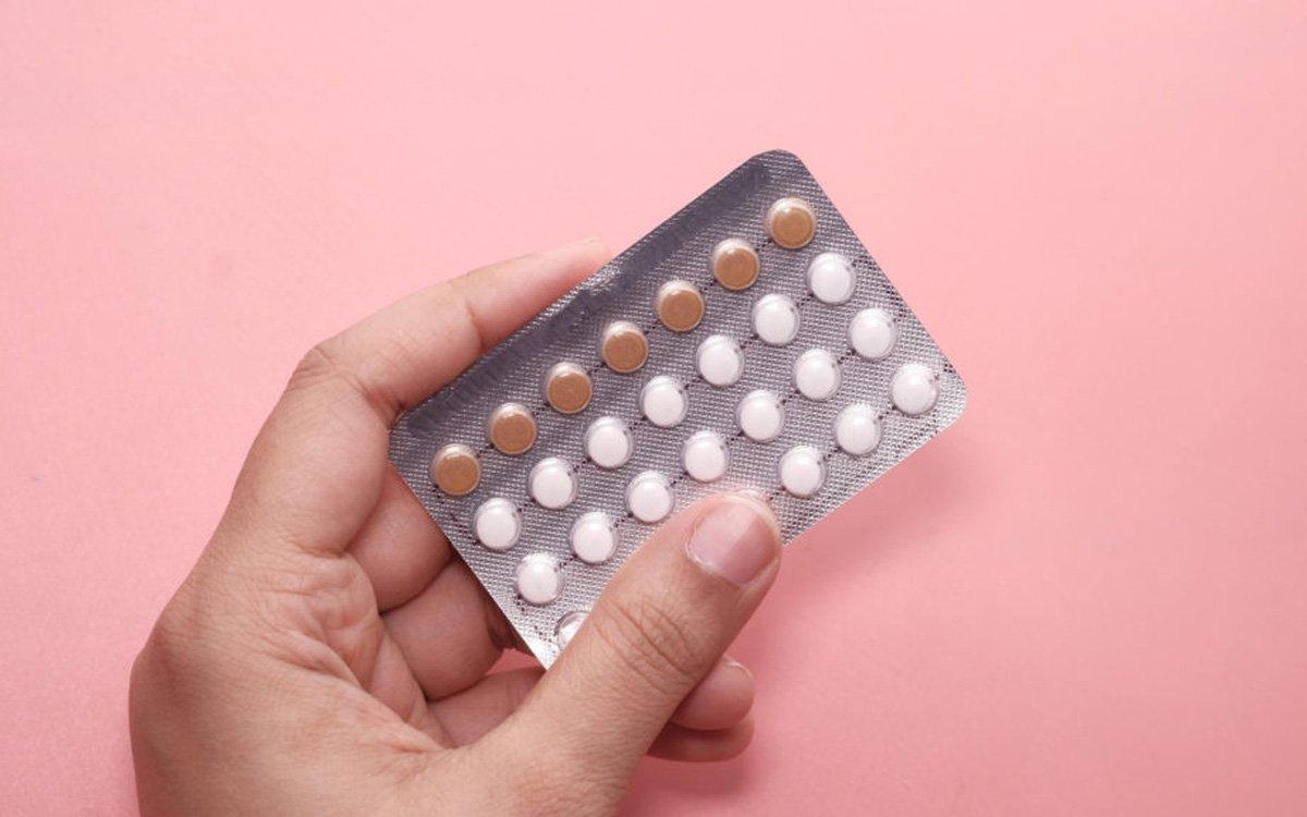 Sử dụng thuốc tránh thai trong điều trị buồng trứng đa nang (Nguồn: Internet).
