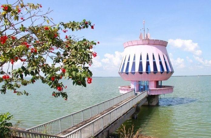 Một góc hồ đẹp nên thơ. (Ảnh: Internet)