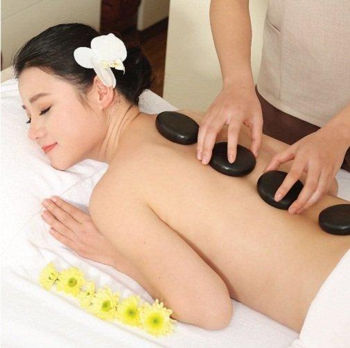 Massage đá nóng có tác dụng gì với sức khỏe? Những ai nên làm và ai nên tránh? - BlogAnChoi
