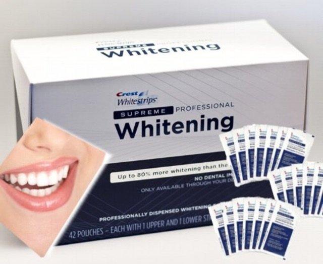 Miếng dán trắng răng Crest 3D White Supreme Professional có khả năng làm trắng cực tốt (ảnh: internet)