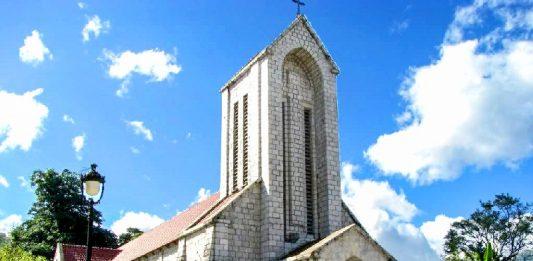 Nhà thờ Đá Sapa (Ảnh: Internet)