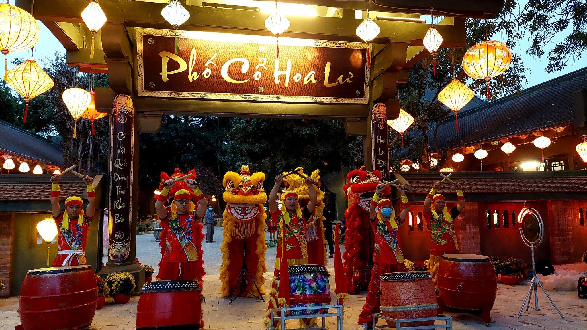 Du lịch Ninh Bình xuất hiện khu phố cổ đặc biệt thu hút hàng ngàn người tới  xuyên không - BlogAnChoi