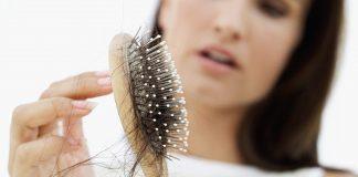 Rụng tóc là một trong những tác dụng phụ của thiếu kẽm ( Nguồn: Internet)