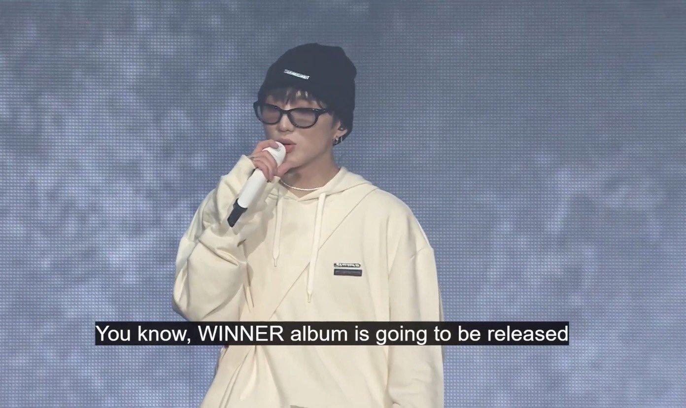 Seung Yoon thông báo về album sắp ra mắt của WINNER tại solo concert tháng 11/2021 (Ảnh: Internet).