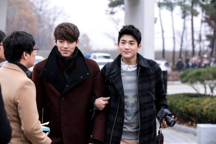 Park Hyung Sik trong The Heirs cùng Kim Woo Bin (Nguồn: Internet) Park Hyung Sik trong The Heirs cùng Kim Woo Bin (Nguồn: Internet)