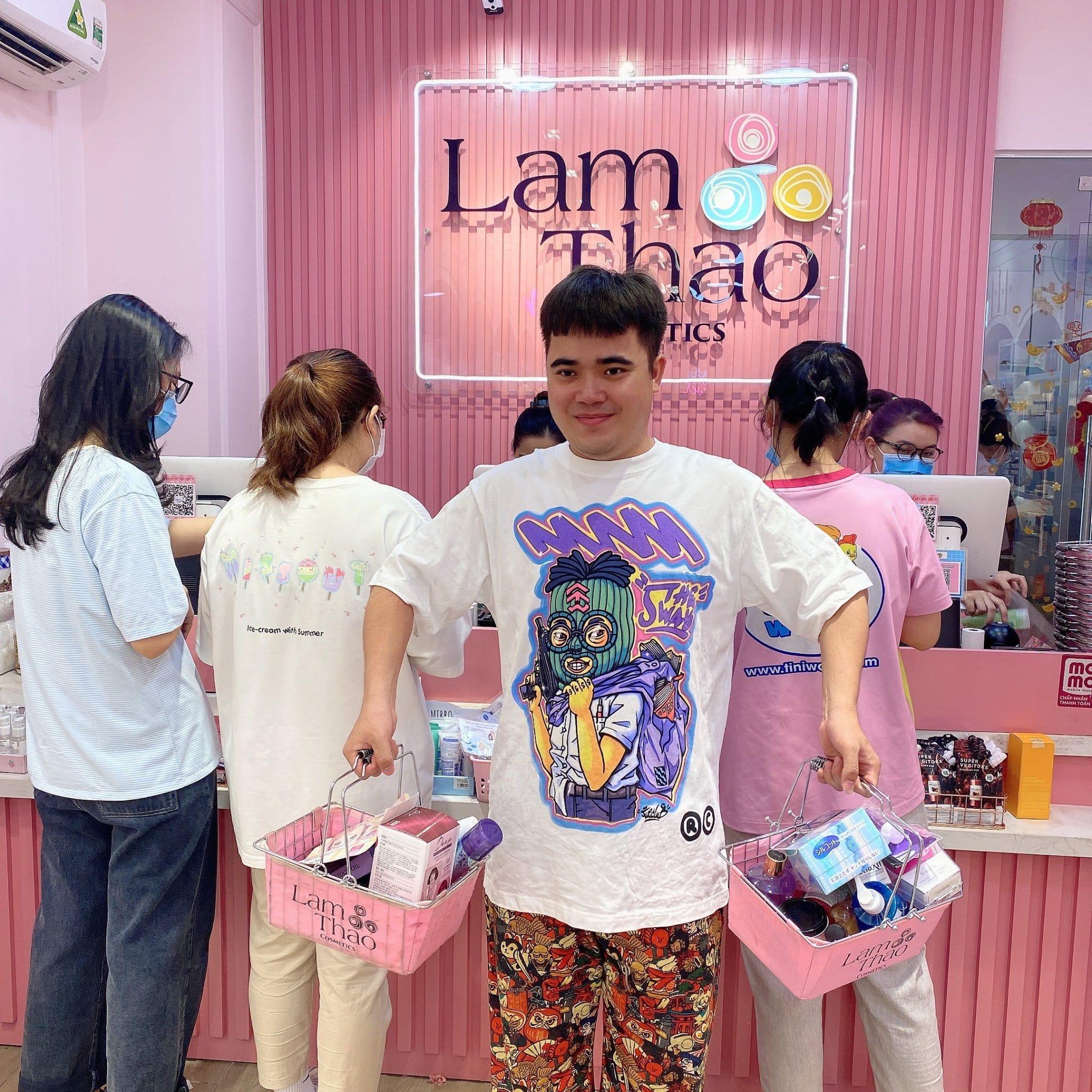 Lam Thảo Cosmetic chuyên cung cấp, phân phối sỉ và lẻ các dòng son chính hãng trên thị trường.