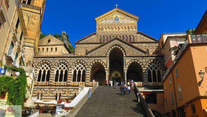 Giáo đường Duomo, Sorrento (Ảnh: Internet) Giáo đường Duomo, Sorrento (Ảnh: Internet)