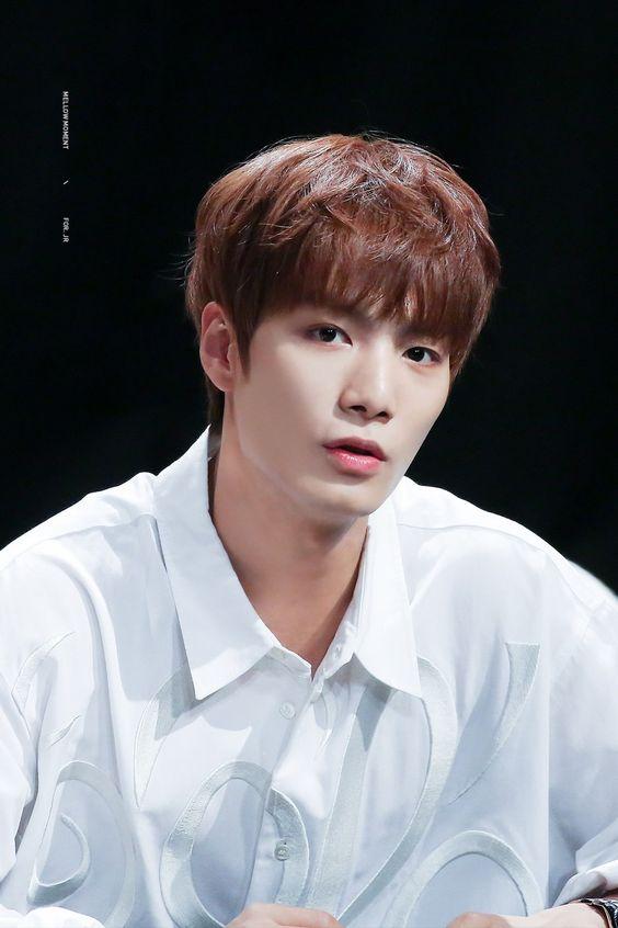 Bây giờ nhìn lại nhiều lúc cũng hỏi không biết vì sao chúng tôi lại trải qua được. Vào lúc không thể nhìn thấy tương lai, suy nghĩ làm tôi sợ đó là "nếu không thể làm idol nữa, mình sẽ ra sao đây" (Nguồn: on pic)