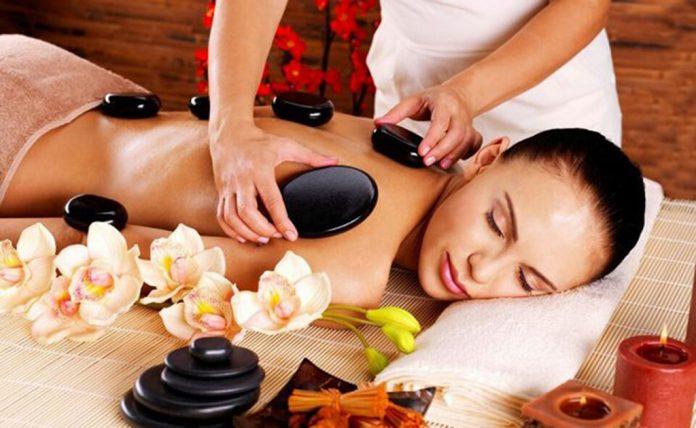 Dịch vụ massage body nữ tại Bông Spa ( Nguồn: Internet )