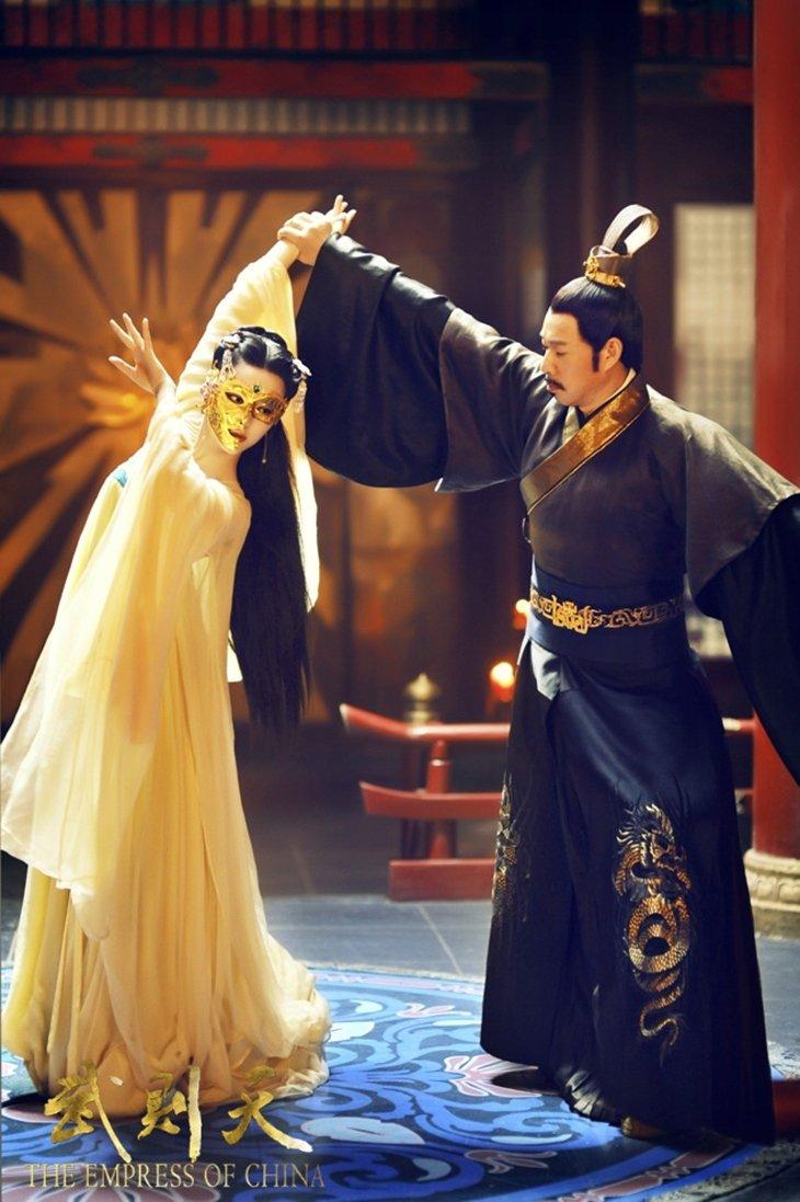 Phân cảnh vũ khúc của Võ Mỵ Nương và Đường Thái Tông (Nguồn: Internet).