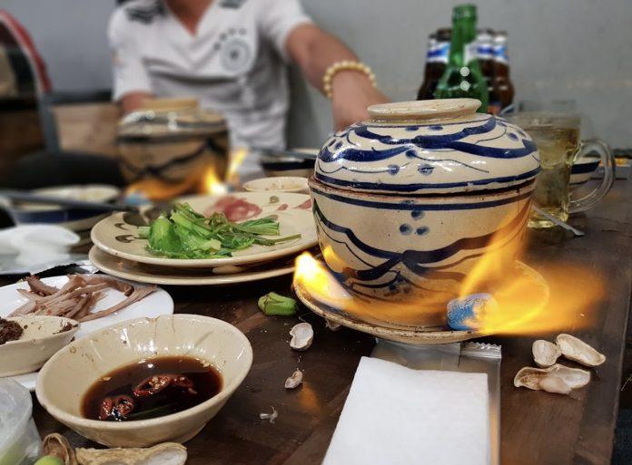 Top 20 quán nhậu tại Sài Gòn: đồ ăn ngon, hút khách, giá bình dân 123 Zô 5 KU Station Big Pig BBQ Beer bình dân bình thạnh Bồng Sơ Quán Đêm Sài Gòn đồ ăn Gangs Hỏa Xa giá bình dân Gu Nhậu đúng chất nhà hàng Nhà hàng Ngọc Thủy nhà hàng ngon Nhà hàng Việt Phố Những người bạn No 96 Lẩu Nướng Nướng bia Lu Ốc ngon 109 Ốc Phước Đạt Phố đêm quán quận 1 quận 3 Quận 5 quán ăn Quán ăn Bamboo quán nhậu Quận Tân Bình Sài Gòn Sky Zone Beer Garden The Street thông tin Top 20 Xẻng Mồi Bia