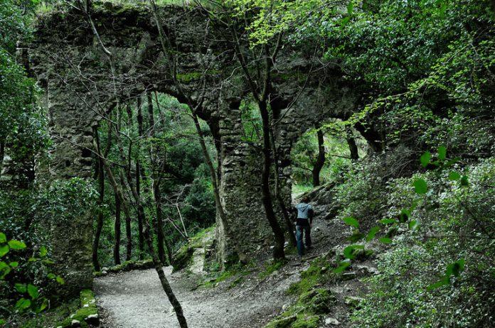 Cổng vòm ở Valle delle Ferriere (Ảnh: Internet) Cổng vòm ở Valle delle Ferriere (Ảnh: Internet)