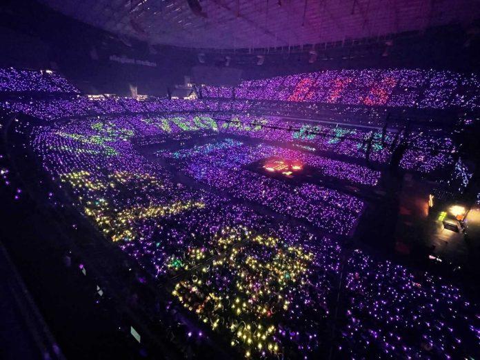 Hơn 200.000 người đã đến xem concert của BTS - kỷ lục lần đầu được thiết lập tại SVĐ Allegiant (Nguồn: Internet) Hơn 200.000 người đã đến xem concert của BTS - kỷ lục lần đầu được thiết lập tại SVĐ Allegiant (Nguồn: Internet)