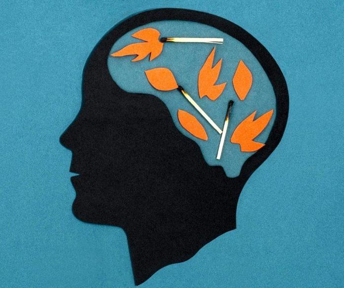 Sử dụng Kombucha quá mức có thể gây đau đầu và các biểu hiện liên quan đến thần kinh (nguồn: internet)