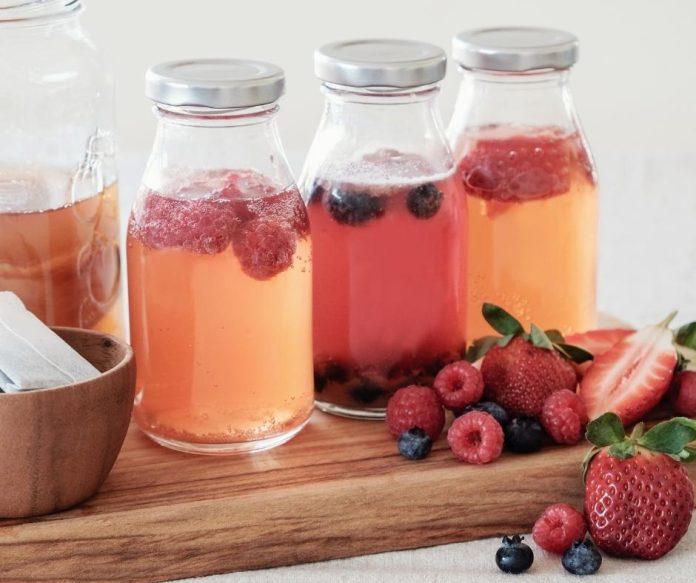 Mỗi ngày chỉ nên dùng khoảng 240ml Kombucha không nên dùng quá nhiều trong ngày (nguồn: internet)