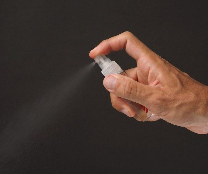 Ngoài ra Kombucha còn có thể dùng như một loại xịt khuẩn nhờ tính axit trong đấy (nguồn: internet)