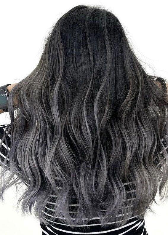 Mẫu tóc uốn và nhuộm balayage đẹp tại A Vòong.