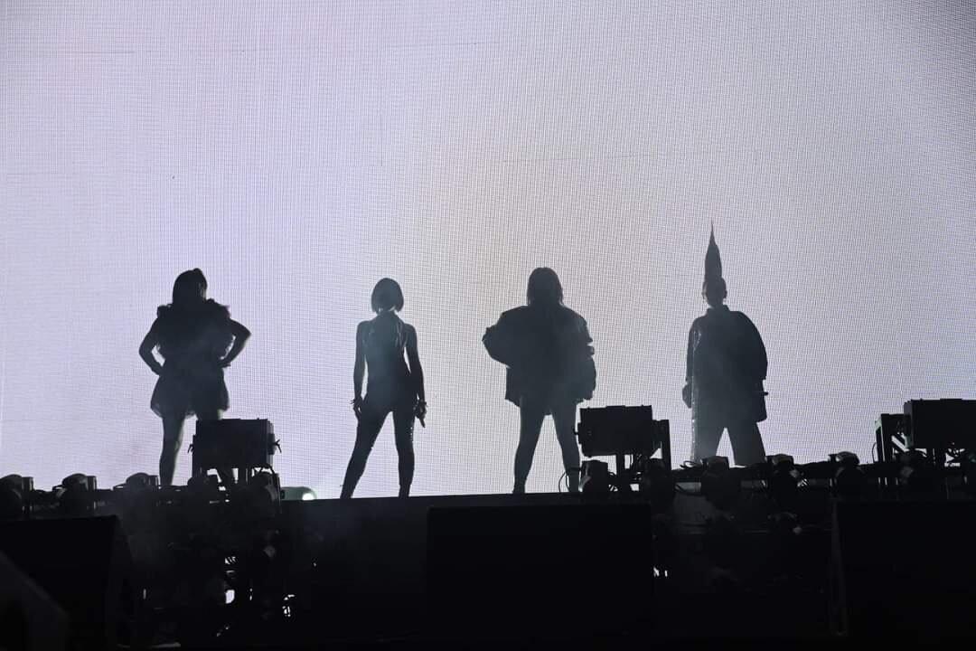 Lần đầu tiên 2NE1 biểu diễn cùng nhau sau khi tan rã (nguồn internet)