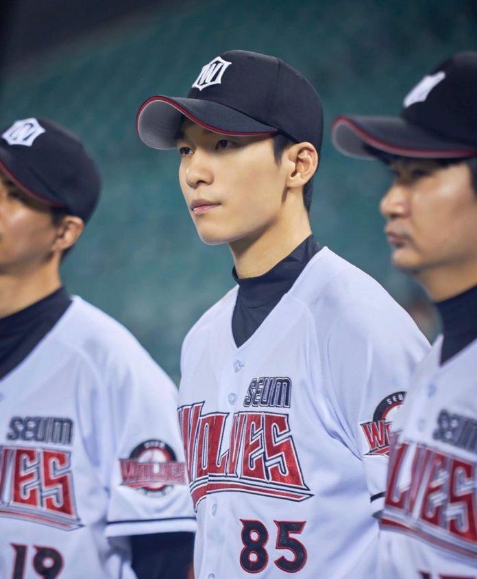Wi Ha Joon trong vai cầu thủ bóng chày Ye Ji Hoon (Ảnh: Internet)