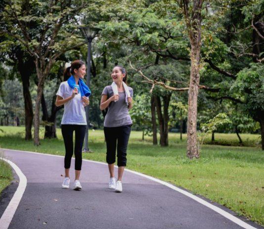 Đi bộ sau ăn ít nhất 30 phút (Nguồn: Internet).